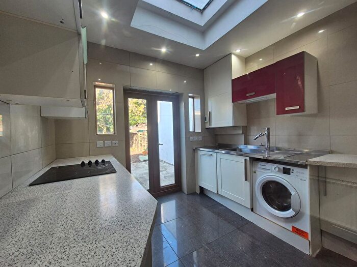 1 Bedroom Flat To Rent In Norbury Crescent, Norbury, SW16