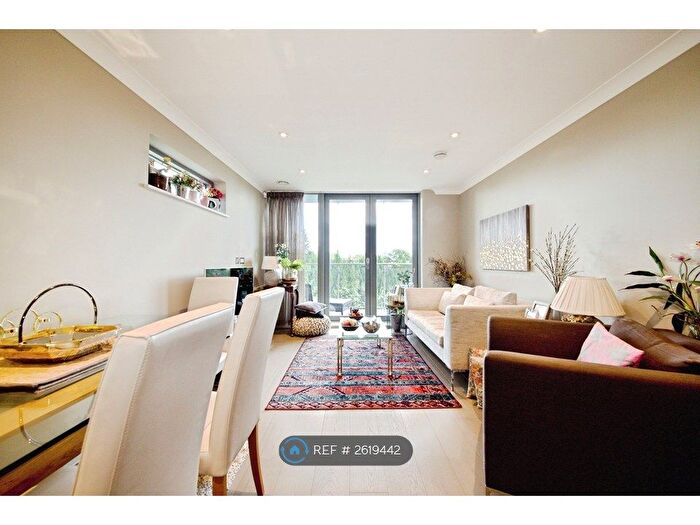 2 Bedroom Flat To Rent In Epsom Court, London, NW4