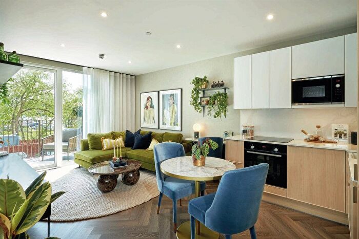 1 Bedroom Flat To Rent In Silkstream, The Hyde, NW9