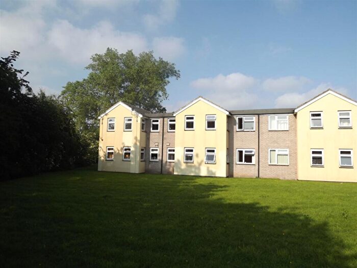 1 Bedroom Flat To Rent In Small Thorn Place, Woodville, DE11
