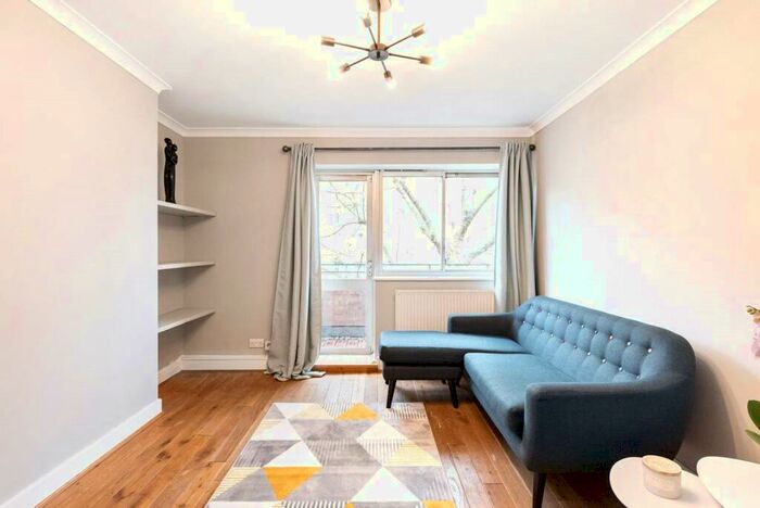 2 Bedroom Apartment To Rent In Burnham Street, London, E2