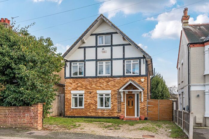 5 Bedroom Detached House For Sale In Victoria Road, New Barnet, EN4