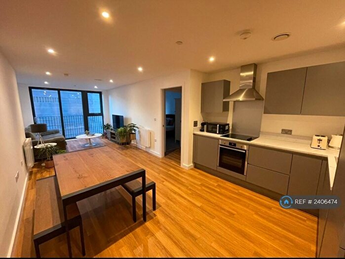 1 Bedroom Flat To Rent In Deluna House, Manchester, M4
