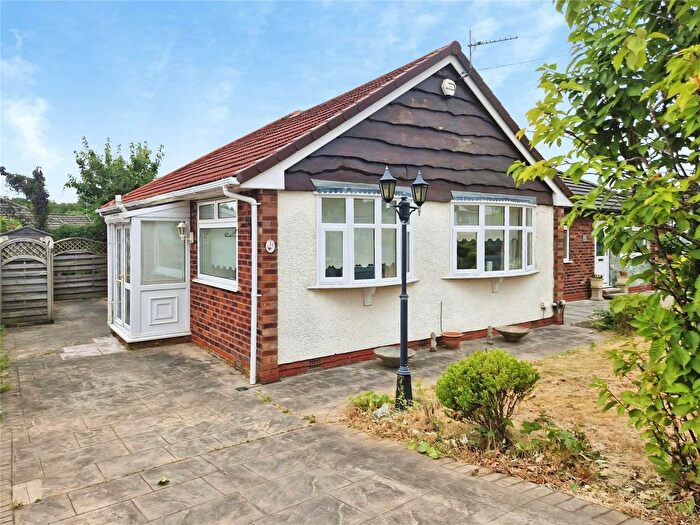 2 Bedroom Bungalow For Sale In Chalfont Drive, Worsley, Manchester, Greater Manchester, M28