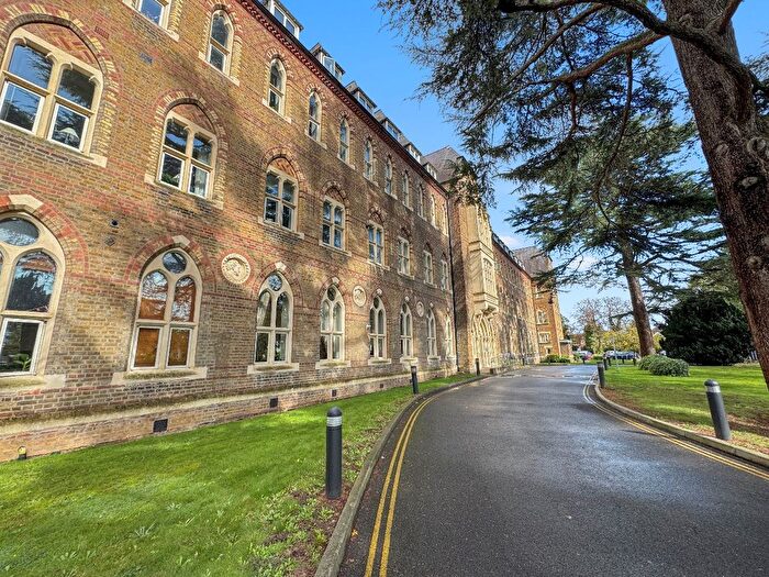 2 Bedroom Flat To Rent In Lancaster House, Borough Road, Isleworth, TW7