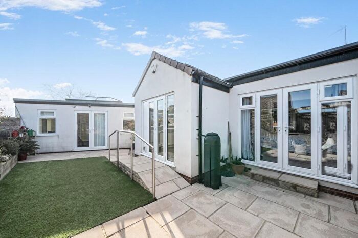 2 Bedroom Semi-Detached Bungalow For Sale In Westfield Close, Yeadon, Leeds, LS19