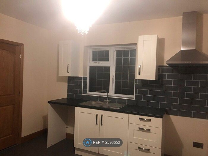 1 Bedroom Flat To Rent In Mandeville Road, Aylesbury, HP21