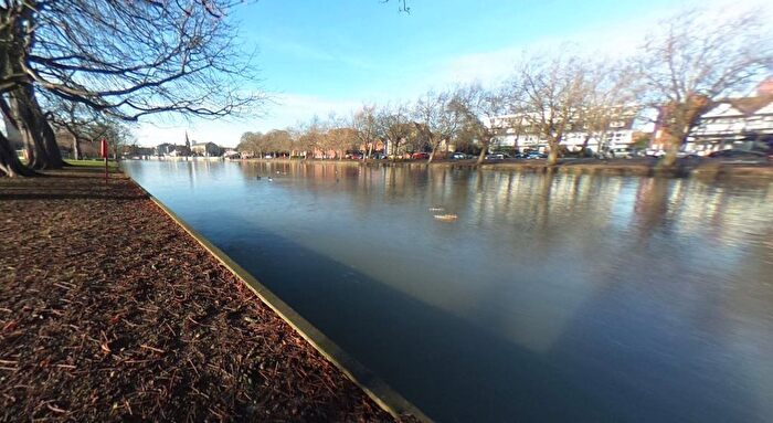 3 Bedroom Flat To Rent In Broad Reach, The Embankment, Bedford, MK40