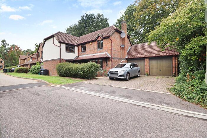 4 Bedroom Detached House For Sale In Martinsyde, Woking, Surrey, GU22