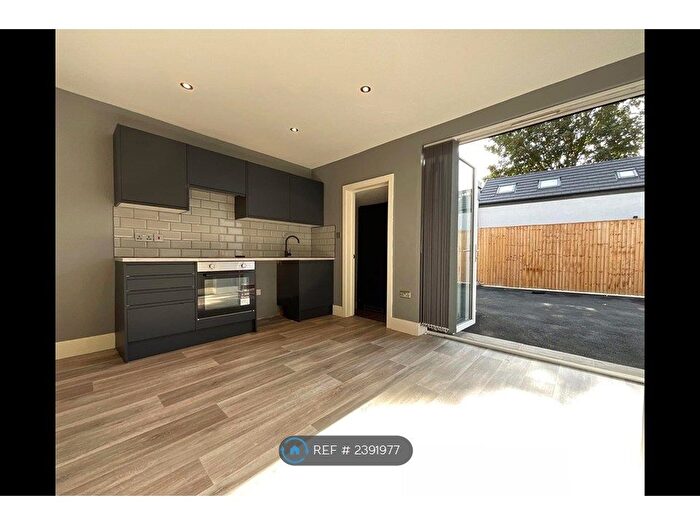 1 Bedroom Flat To Rent In Belle Vue Avenue, Doncaster, DN4