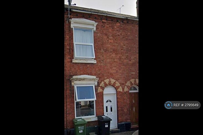 3 Bedroom Terraced House To Rent In Wood Street, Kidderminster, DY11