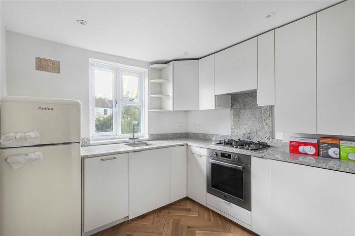 1 Bedroom Flat To Rent In Elderfield Road, London, E5