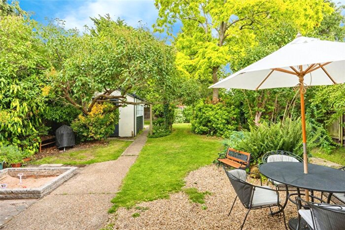4 Bedroom Detached House For Sale In Banks Road, Biggleswade, Bedfordshire, SG18