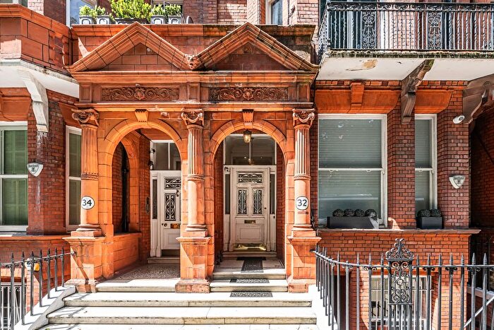 1 Bedroom Flat To Rent In Lower Sloane Street, London, SW1W