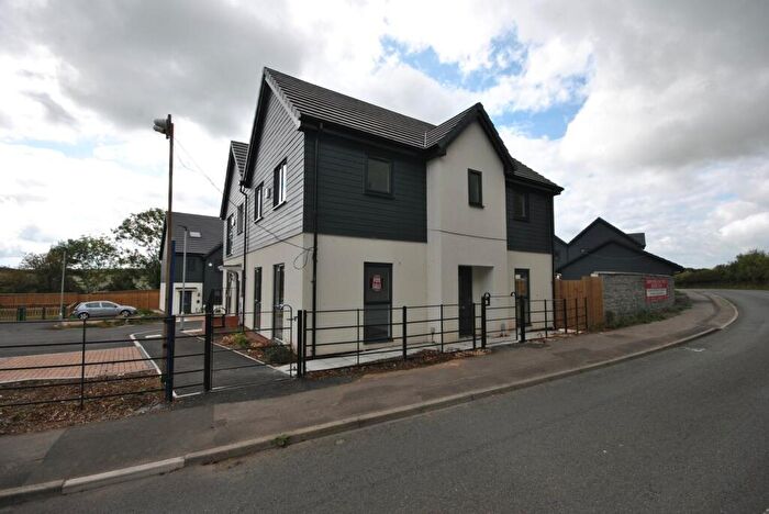 4 Bedroom Semi-Detached House For Sale In Wedmore Road, Cheddar, BS27