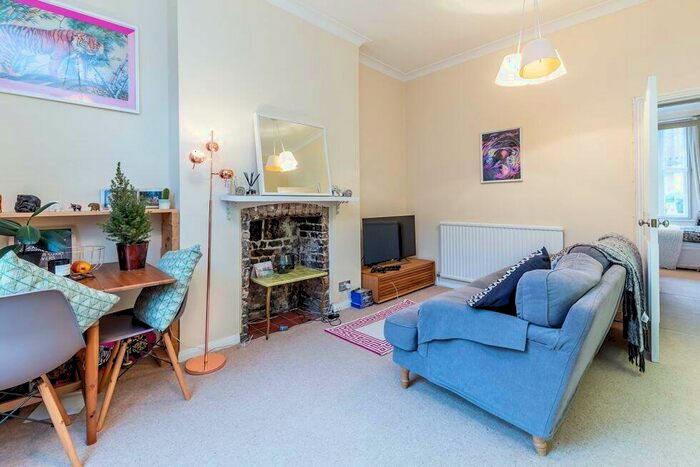 1 Bedroom Flat To Rent In Gloucester Avenue, Primrose Hill / Regents Park, NW1