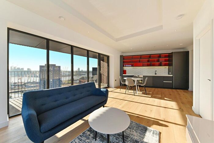 1 Bedroom Apartment To Rent In Modena House, London City Island, , London, E14