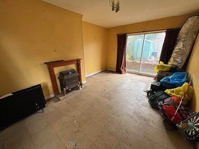 3 Bedroom Terraced House For Sale In Neville Road, Chester, Cheshire, CH3