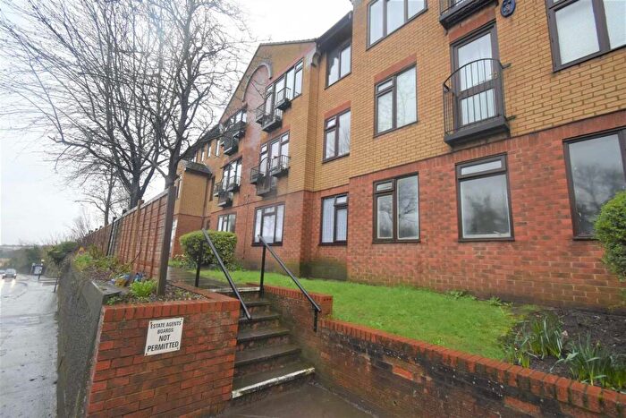 1 Bedroom Apartment To Rent In Flat Nelson House, London Road, Greenhithe, DA9
