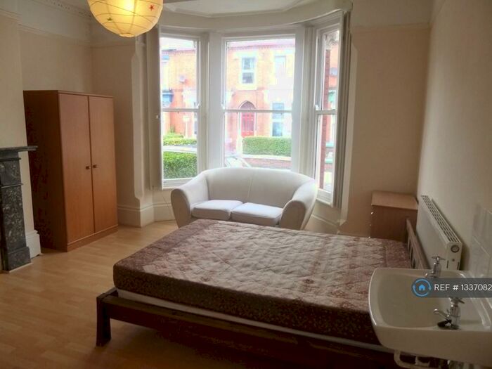 8 Bedroom Terraced House To Rent In Langdale Road, Liverpool, L15