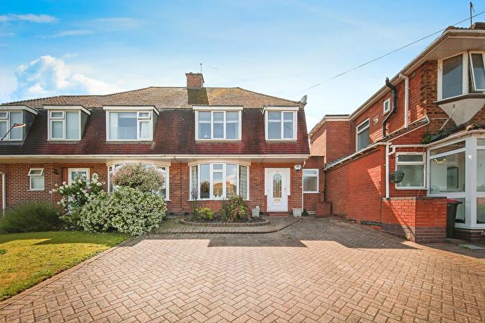 3 Bedroom Semi-Detached House For Sale In Ennersdale Road, Coleshill, Birmingham, Warwickshire, B46