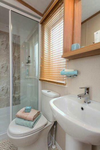 2 Bedroom Lodge For Sale In Hambleton, Poulton-le-Fylde, FY6