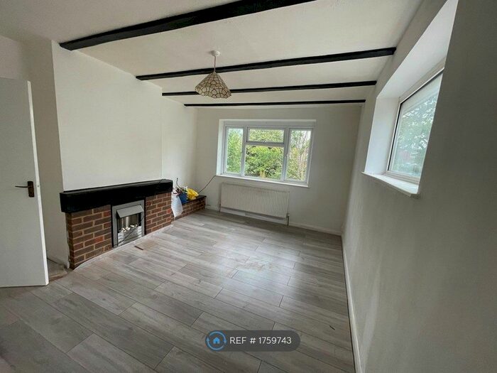 2 Bedroom Flat To Rent In Durham Road, Harrow, HA1