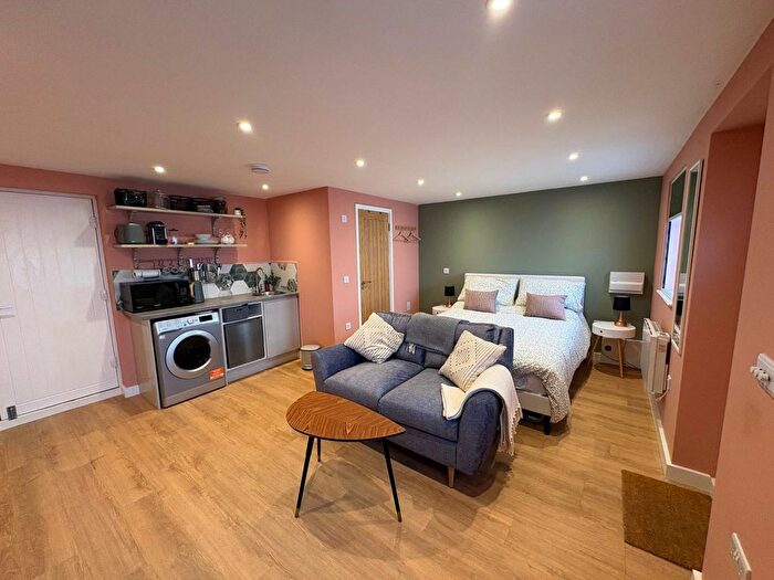 Studio To Rent In Nevil Road, Bishopston, Bristol, BS7