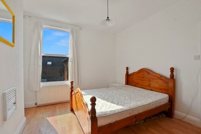 4 Bedroom House To Rent In Elthorne Road, Archway, N19