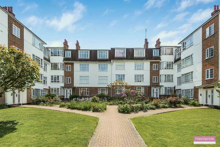 2 Bedroom Flat To Rent In Seymour Court, Winchmore Hill, N21