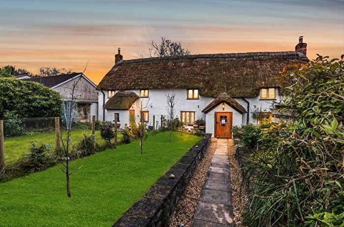 5 Bedroom Detached House For Sale In Crown Lane, Creech Heathfield, Taunton, TA3