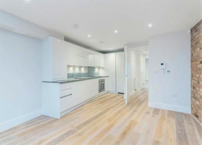 1 Bedroom Flat To Rent In Valencia House, Trafalgar Road, SE10
