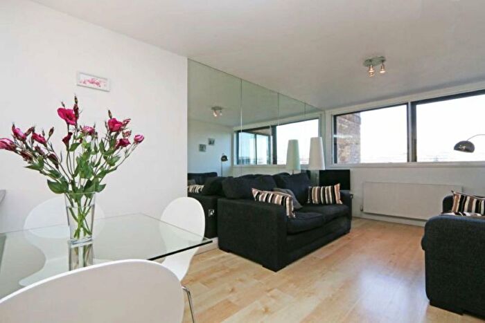 1 Bedroom Flat To Rent In Hopton Street, South Bank, SE1