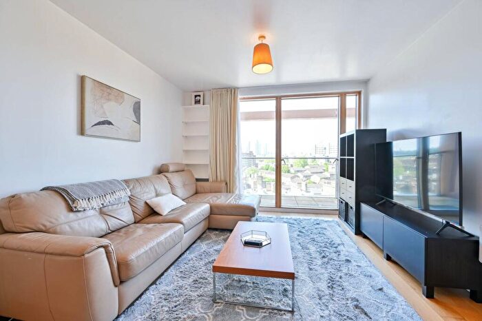 1 Bedroom Flat For Sale In Crampton Street, Elephant And Castle, London, SE17