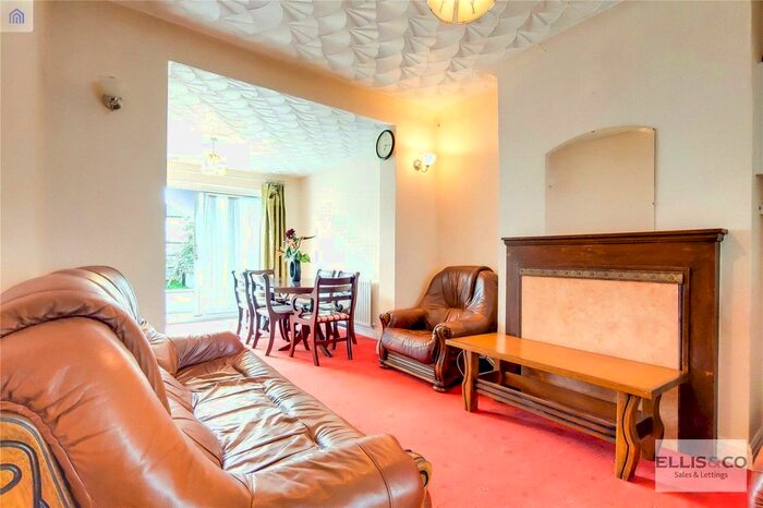 3 Bedroom End Of Terrace House To Rent In Burnside Crescent, Wembley, HA0