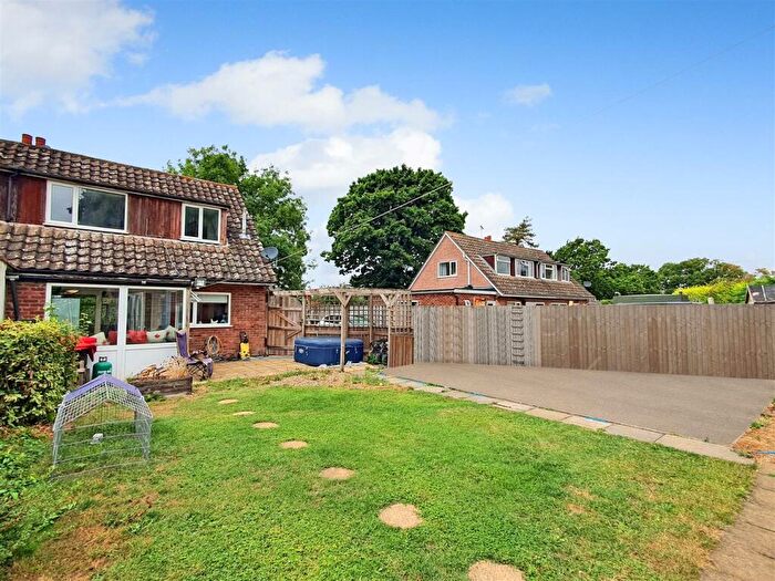2 Bedroom Chalet For Sale In Denham Corner, Denham, IP21