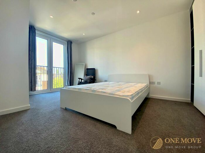 1 Bedroom Flat To Rent In Georgette Apartments, The Silk District, E1