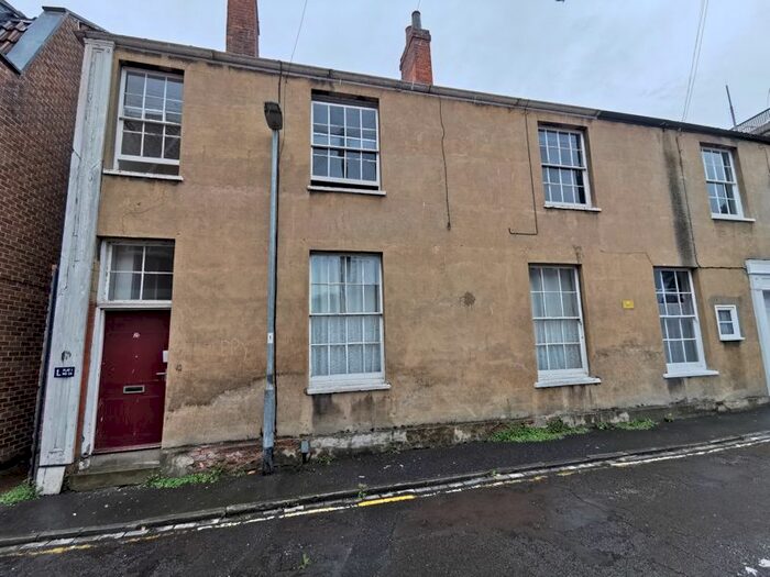 2 Bedroom Flat To Rent In Blake Street, Bridgwater, TA6