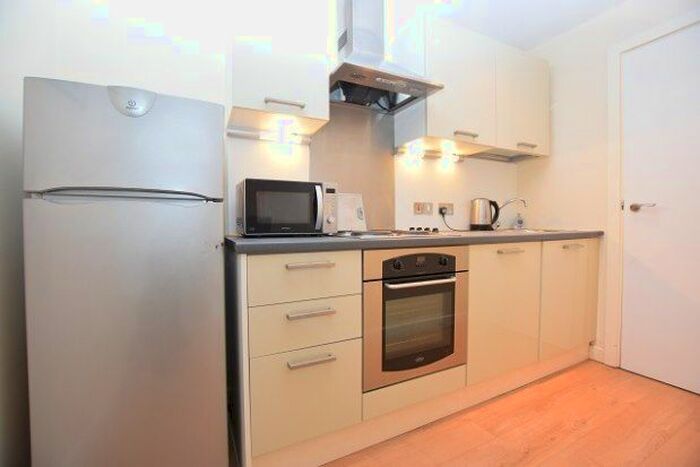 Studio To Rent In Jet Centro, Sheffield, S2