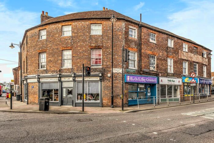 1 Bedroom Apartment To Rent In Newbury, Berkshire, RG14