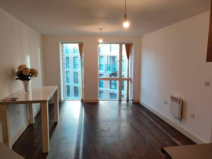 2 Bedroom Apartment To Rent In Essex Street, Birmingham, B5