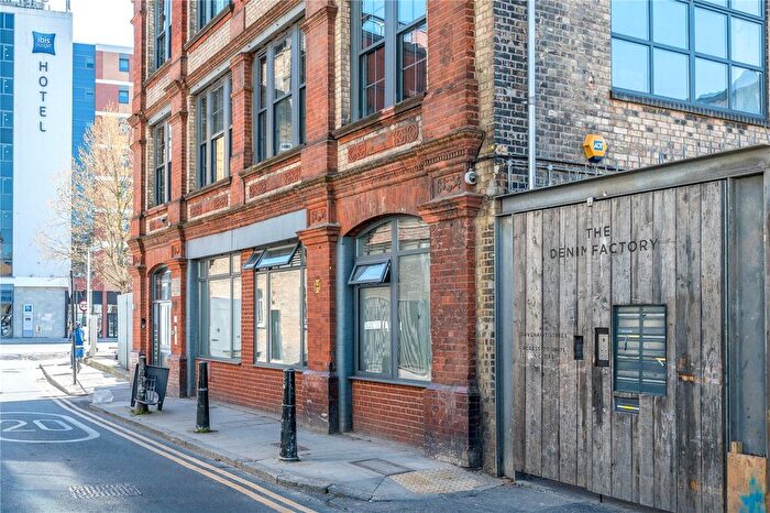 2 Bedroom Flat For Sale In Davenant Street, London, E1