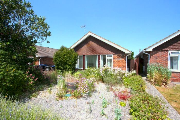 3 Bedroom Detached Bungalow To Rent In Derwent Drive, Goring, BN12