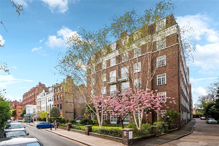 4 Bedroom Flat For Sale In Cheyne Walk, London, SW3