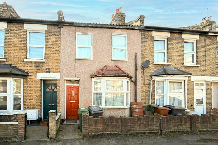 3 Bedroom Terraced House To Rent In Elm Park Road, Leyton, London, E10