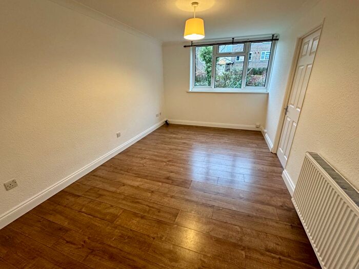 1 Bedroom Flat To Rent In Fort Pitt Street, Chatham, ME4