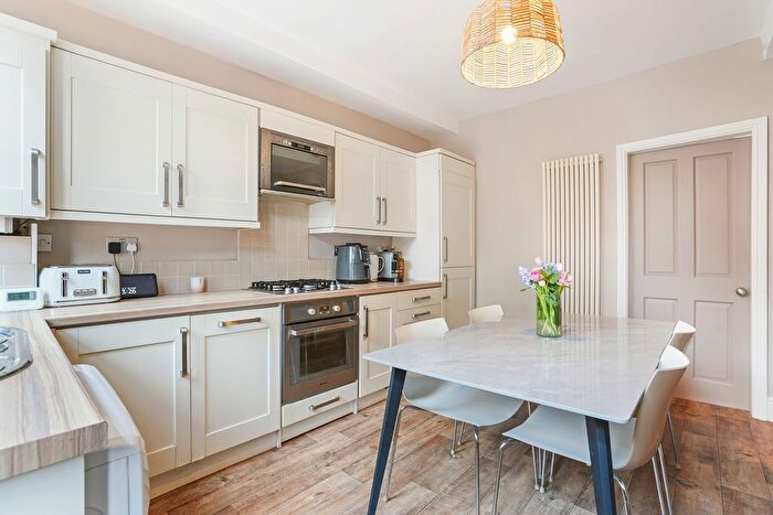 2 Bedroom Terraced House For Sale In Fulmer Road, Sheffield, S11
