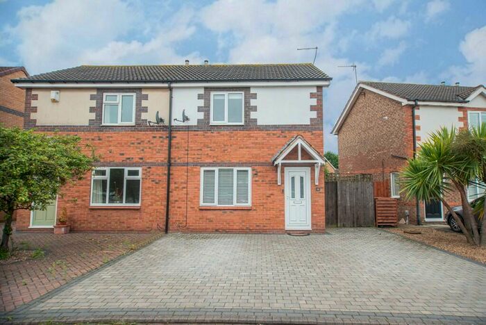 2 Bedroom Semi-Detached House To Rent In Consort Court, Pilots Way, Hull, East Riding Of Yorkshire, HU9