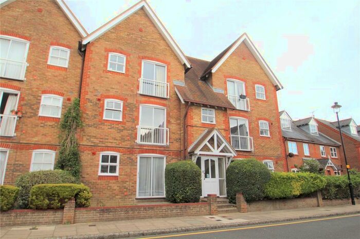 1 Bedroom Apartment To Rent In Pharos Quay, River Road, Littlehampton, West Sussex, BN17