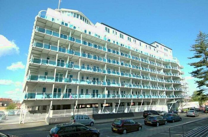 2 Bedroom Flat To Rent In Platinum House, Lyon Road, Harrow, HA1